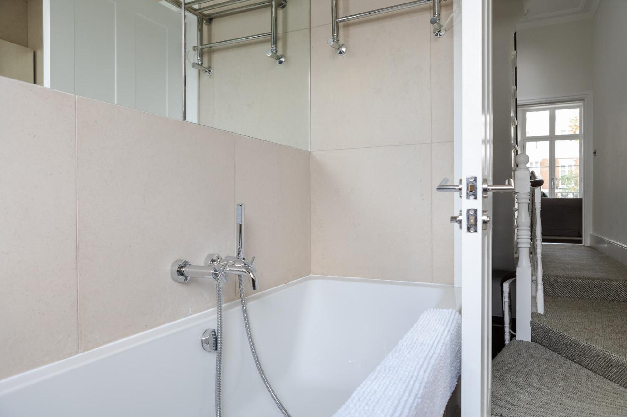 Number 53 - Stunning Maisonette With Parking In Kensington & Chelsea Londra Dış mekan fotoğraf