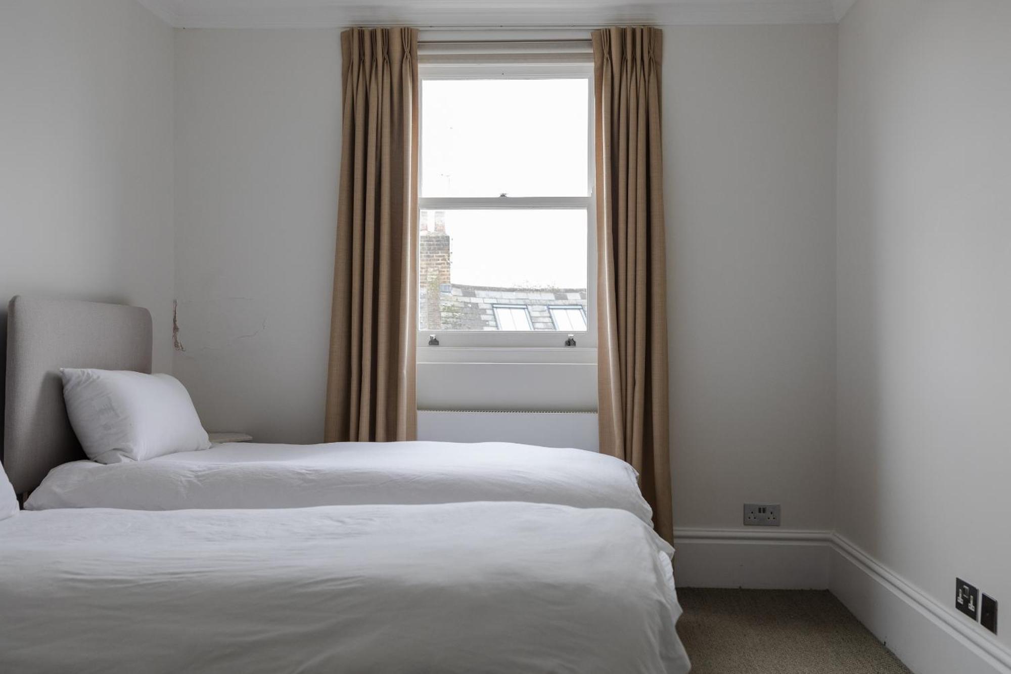 Number 53 - Stunning Maisonette With Parking In Kensington & Chelsea Londra Dış mekan fotoğraf