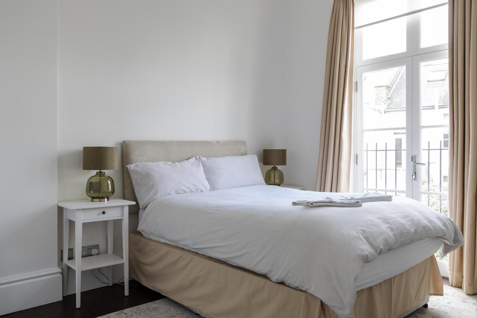 Number 53 - Stunning Maisonette With Parking In Kensington & Chelsea Londra Dış mekan fotoğraf