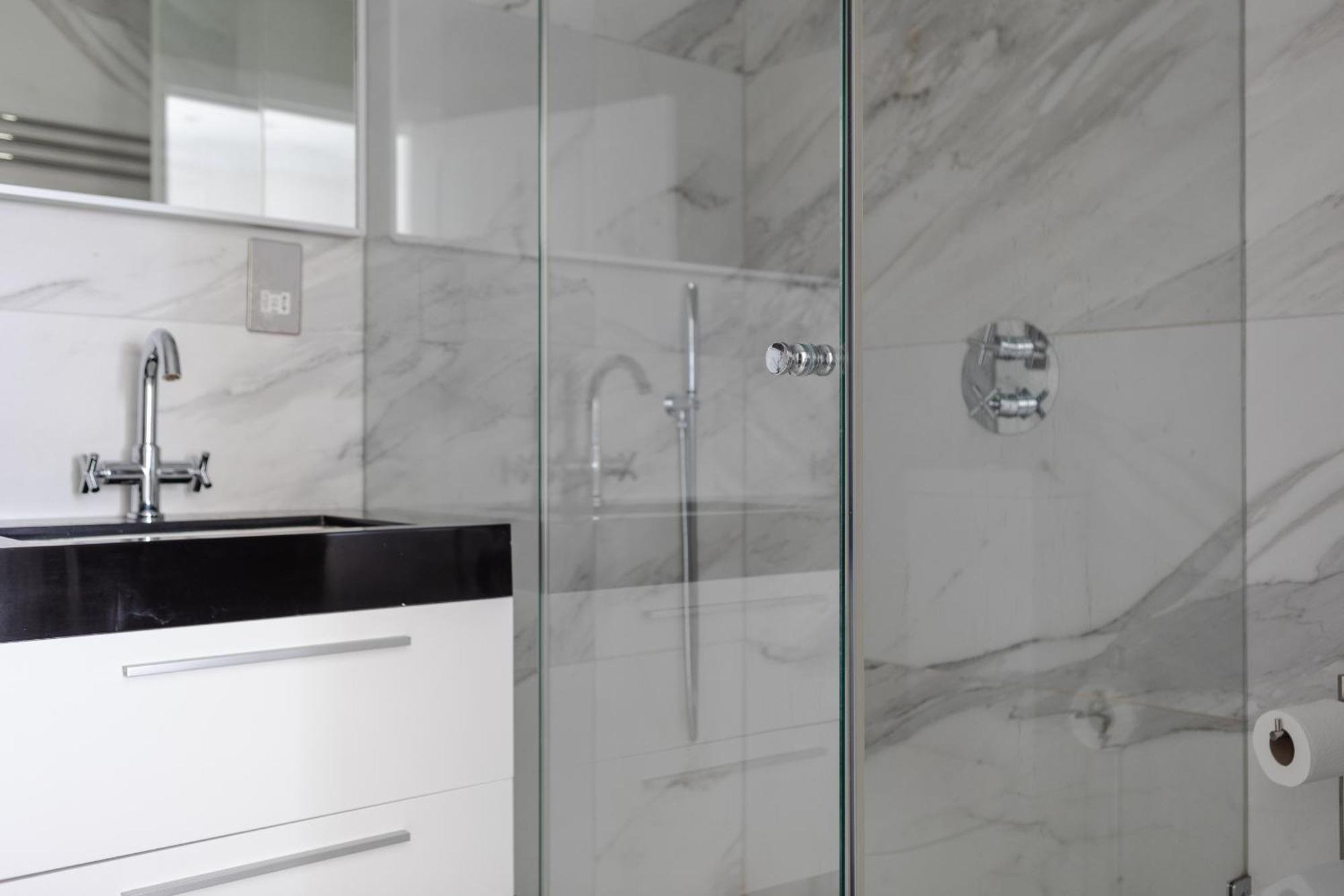 Number 53 - Stunning Maisonette With Parking In Kensington & Chelsea Londra Dış mekan fotoğraf